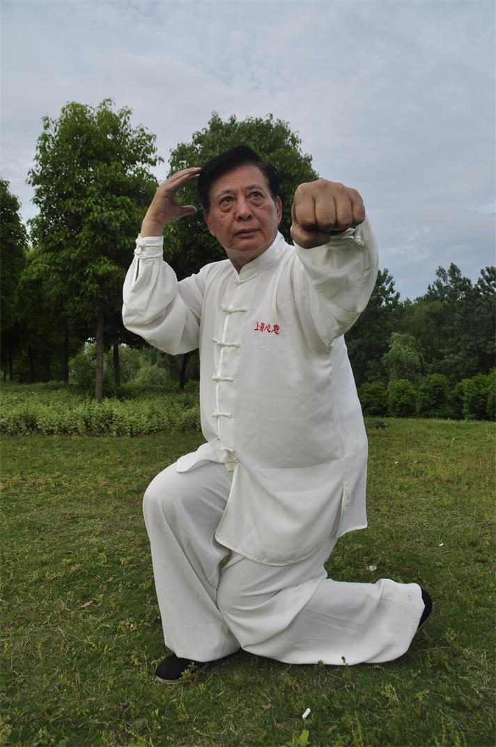 薛鸿恩· 卢式心意六合拳第三代传人