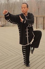何万成·何氏弹腿门第七代掌门人